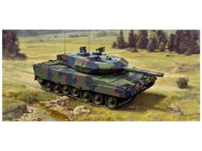 Tank Leopard 2A5 / A5NL 1:72-es,13,2 x 7 x 8,9 cm - Revell