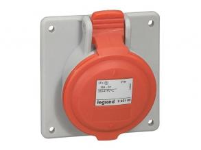 Legrand 555189 P17 Tempra PRO Dafbe-164k06 m400V IP44 döntött aljzat