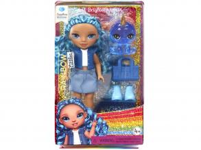 Rainbow High: Sapphire kistesó baba kiegészítőkkel