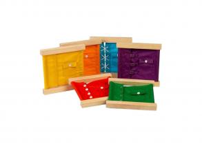 Bigjigs fa keret ruhákkal, 6 darabos