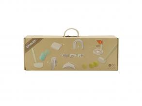 Mini golfkészlet fából, 8 darabos.