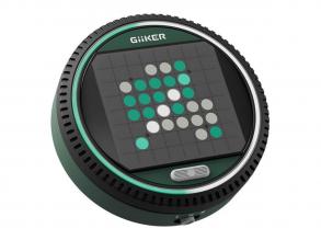 GiiKER Super Reversi elektronikus logikai játék