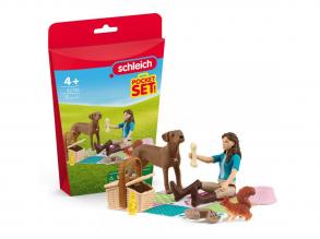 Schleich: Piknik Lizával és kutyusával játékszett (42746)