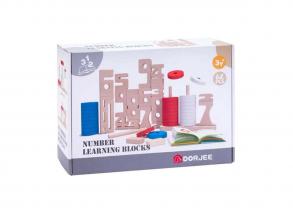 Fa számolókockák, 62 darabos.