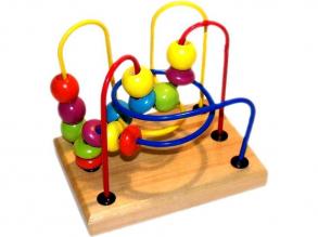 Drótos ügyességi játék fa