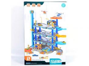 Négy szintes parkolóház helikopterrel és két kisautóval