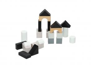 Fa építőelemek fémdobozban