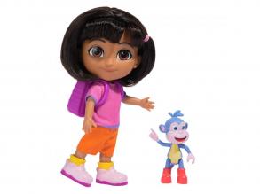 Dora a felfedező baba 15 cm hátizsákkal és csizmával
