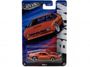 Hot Wheels: BMW M1 ünnepi kisautó 1/64 - Mattel