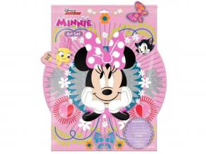 Luna: Minnie egér színező, matricákkal és 6 db filccel